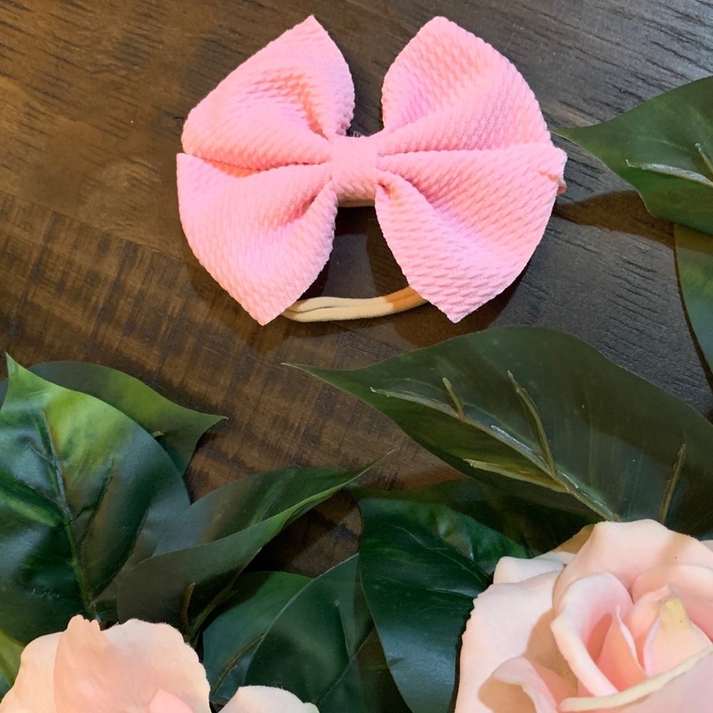 Nylon bow headband. - Picture 2 of 3